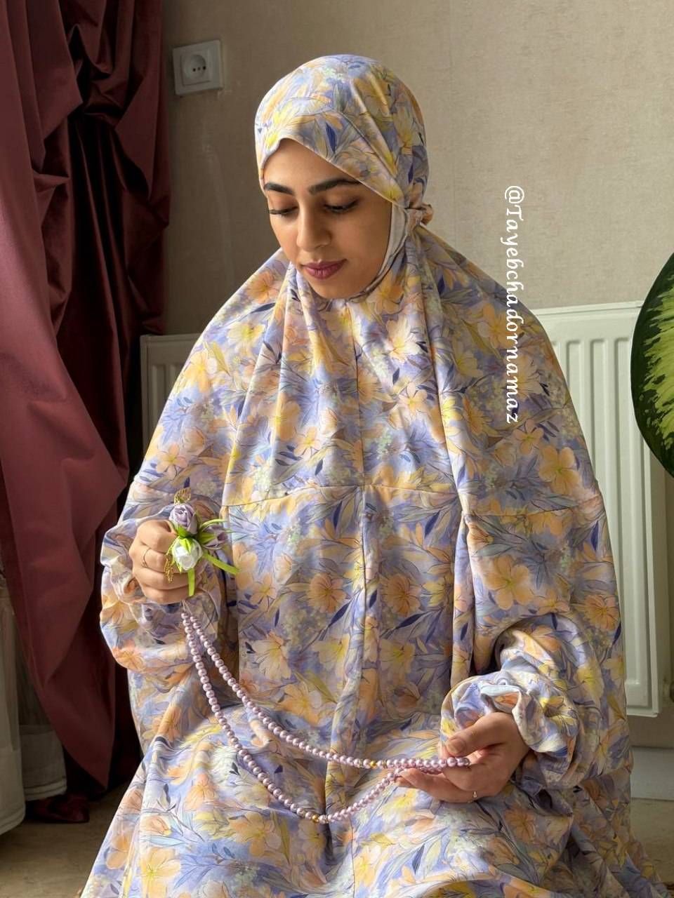 8af57943-b171-4634-8a4c-6a893f4dcecb چادرنماز آستین دار طرح راحله - تصویر 1
