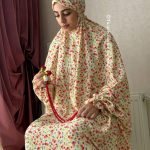چادرنماز آستین دار طرح ناردونه